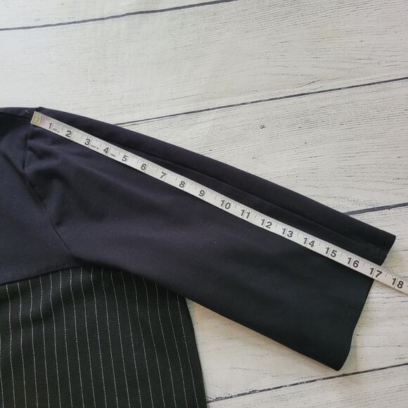 Lane Bryant Size 26/28 Color Block Two Tone Pinstripe 3/4 Sleeve Top Round Neck - Picture 4 of 9